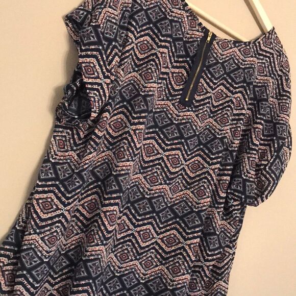 PINK ROSE Blue & Pink Print Blouse - Size 3X - Picture 8 of 9